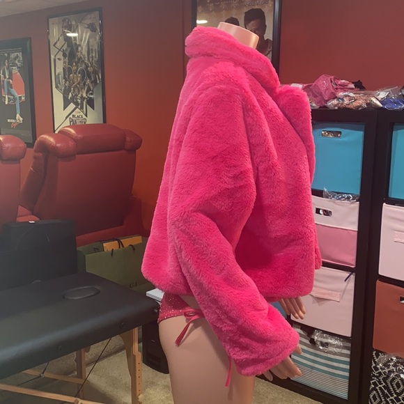 ❤️ Faux Fur Jacket Brand New - Picture 6 of 9